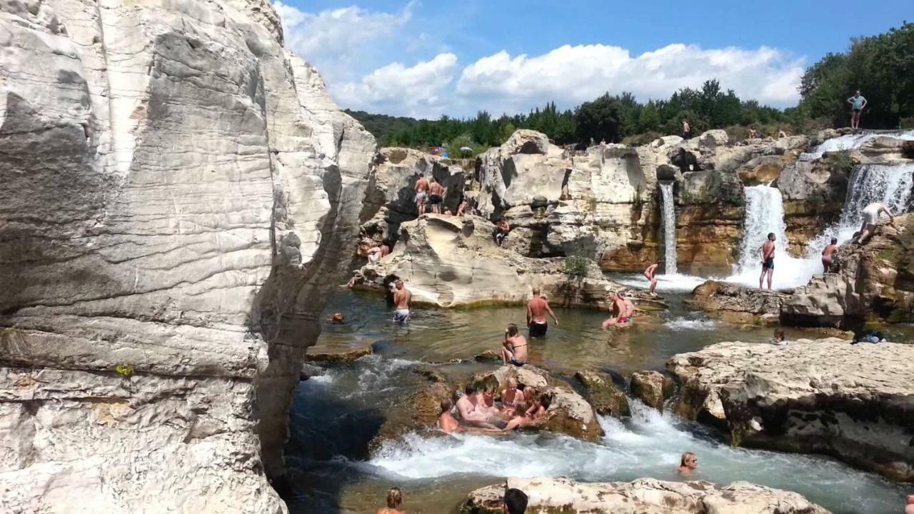 Mas Des Gardies Saint-Julien-de-Peyrolas Luaran gambar